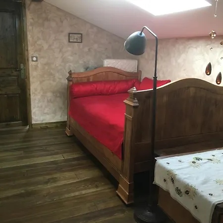 Gite De La Commanderie Holiday home Chatenay (Ain)