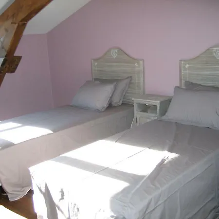 Gite De La Commanderie Holiday home Chatenay (Ain)